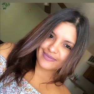 Meet your Posher, Tania